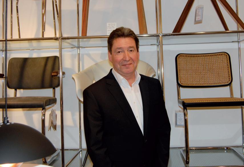 Achim Prinzenberg ist Inhaber des Einrichtungsgeschäftes BOS an der Elbchaussee. FOTO: HÖSCH