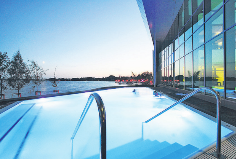 Wellnesserlebnisse mit Zugang zum See bietet das Hotel Resort Mark Brandenburg mit der angebundenen „Fontane Therme“ Wellnesserlebnisse mit Zugang zum See bietet das Hotel Resort Mark Brandenburg mit der angebundenen „Fontane Therme“