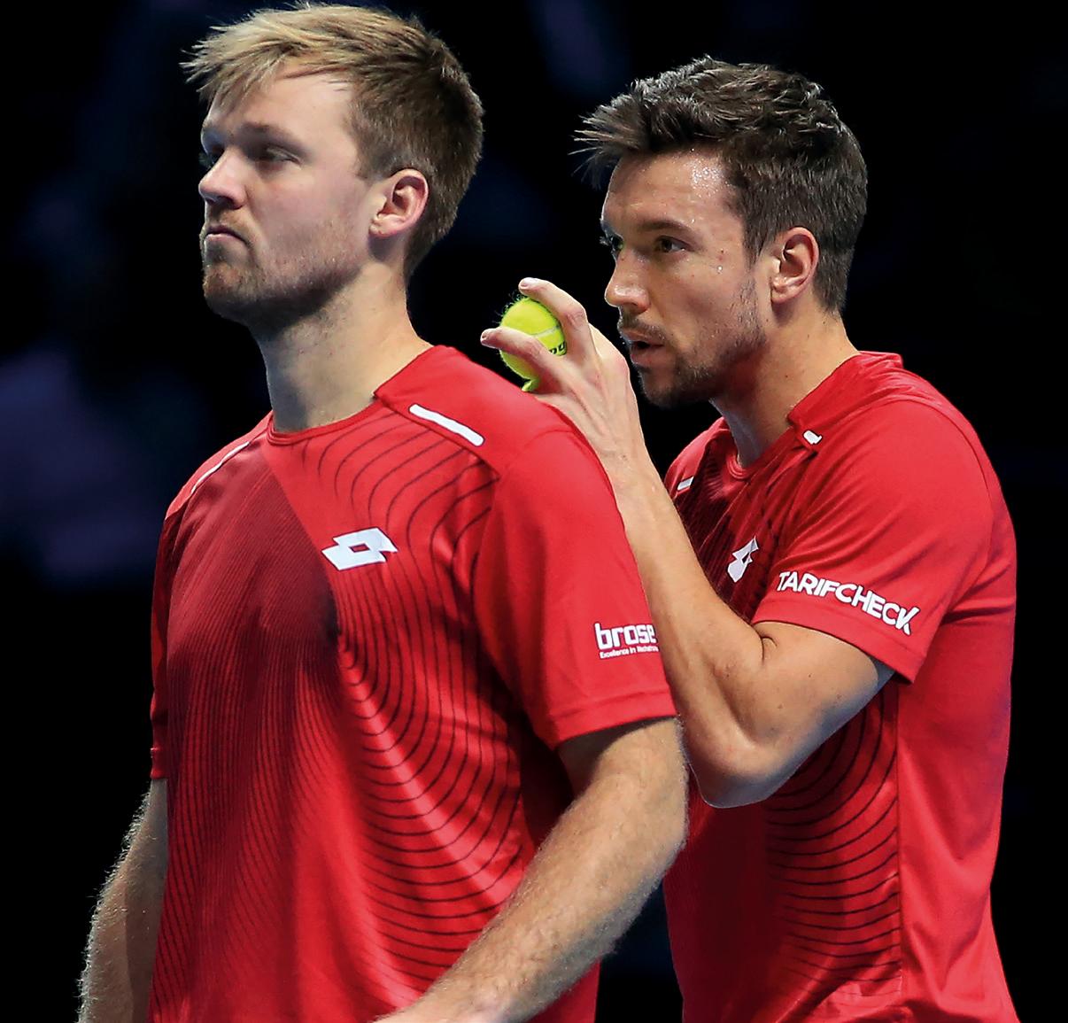 Kevin Krawietz (l.) und Alexander Mies stiegen in der Gruppenphase aus. Foto: Jürgen Hasenkopf Kevin Krawietz (l.) und Alexander Mies stiegen in der Gruppenphase aus. Foto: Jürgen Hasenkopf