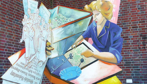 „Der Streik der Kaffeeverleserinnen“ von 1996FOTO: FRAUENFREILUFTGALERIE HAMBURG
