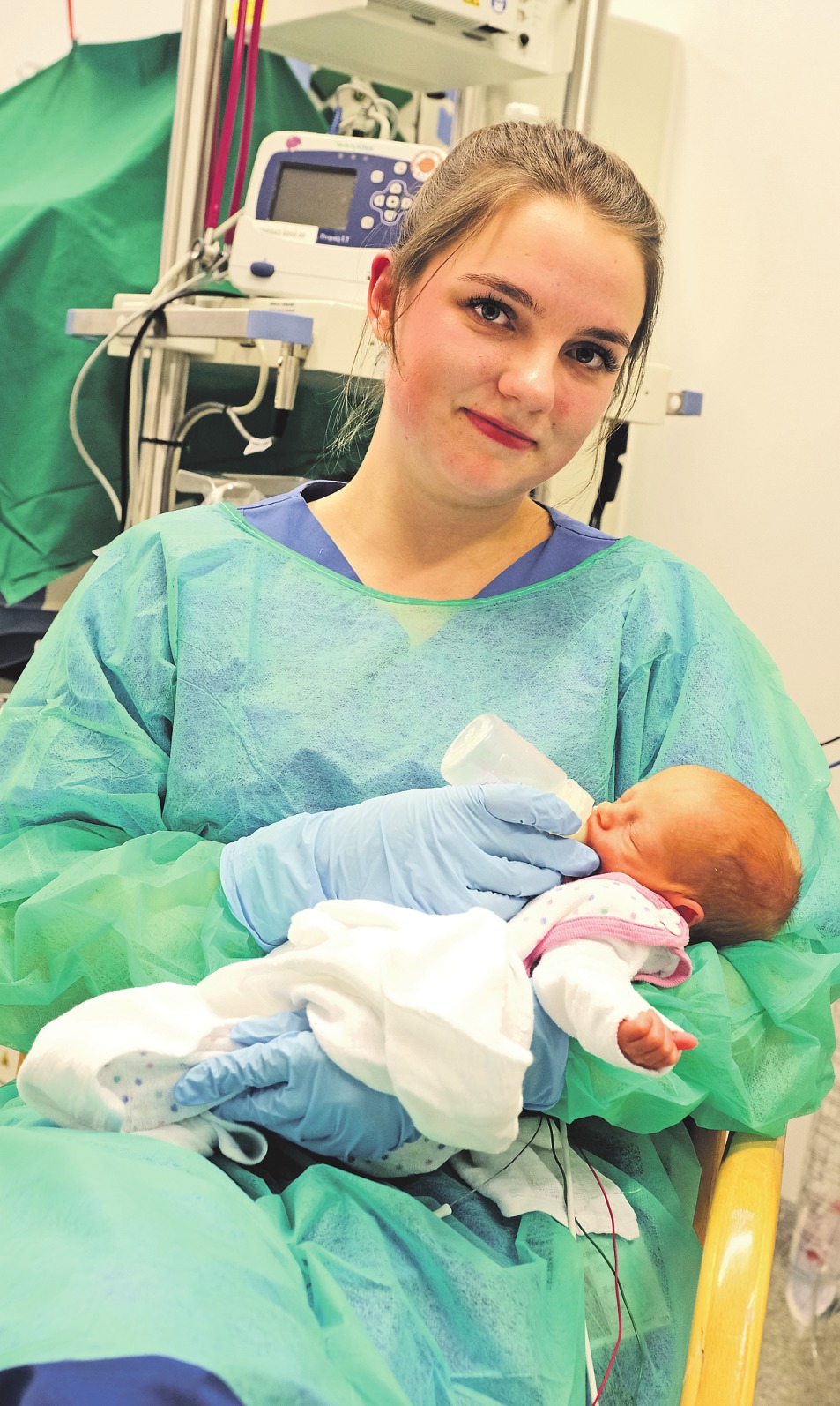 Venja Biermann wurde nach ihrer dreijährigen Ausbildung von Asklepios übernommen. FOTO: STEPHAN WALLOCHA Venja Biermann wurde nach ihrer dreijährigen Ausbildung von Asklepios übernommen. FOTO: STEPHAN WALLOCHA