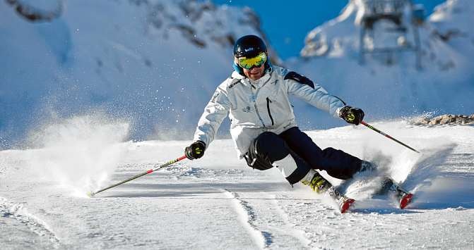 Wintersportspaß: Der Harz bietet den Urlaubern rasante Abfahrten ins Tal. FOTO: DSLV Wintersportspaß: Der Harz bietet den Urlaubern rasante Abfahrten ins Tal. FOTO: DSLV