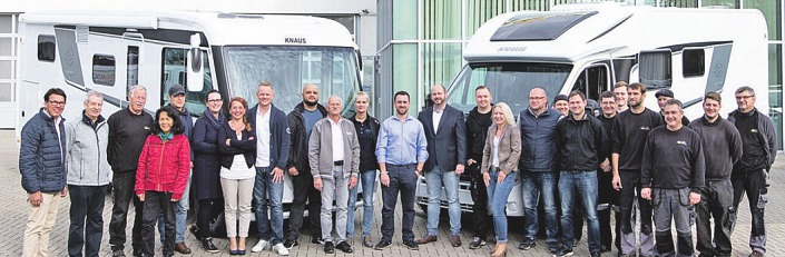 Frühlingsfestwoche in Ratzeburg: Die Wohnmobil-Profis von AL-CAR beraten stets zuverlässig und sachkundig. Neuer Hauptsitz der DOMO-Manufactur in Ratzeburg. Foto: Al-Car Frühlingsfestwoche in Ratzeburg: Die Wohnmobil-Profis von AL-CAR beraten stets zuverlässig und sachkundig. Neuer Hauptsitz der DOMO-Manufactur in Ratzeburg. Foto: Al-Car