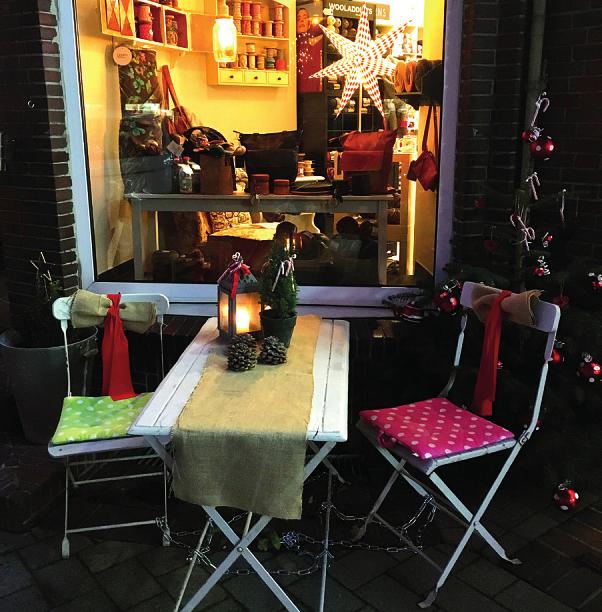 Am Christmas Friday gestalten die Bargteheider Händler ihre Geschäfte besonders liebevoll Fotos: Andresen-Schneehage Am Christmas Friday gestalten die Bargteheider Händler ihre Geschäfte besonders liebevoll Fotos: Andresen-Schneehage