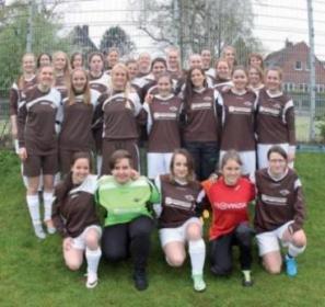 Die Landesliga- und Kreisliga-Damen der Komädchen