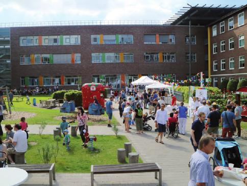 Der Hof des Kinderkrankenhauses in Altona