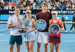 V.l. Roger Federer und Belinda Bencic schlugen Alexander Zverev und Angelique Kerber knapp 2:1. (Foto: Jürgen Hasenkopf) V.l. Roger Federer und Belinda Bencic schlugen Alexander Zverev und Angelique Kerber knapp 2:1. (Foto: Jürgen Hasenkopf)