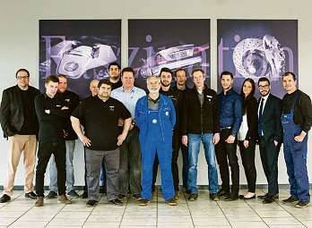 Das Team von Rudeloff-Automobile in Finkenwerder bietet einen umfangreichen Service für alle Fahrzeug-Marken sowie für Mercedes-Benz Neu- und Jahreswagen Rudeloff Das Team von Rudeloff-Automobile in Finkenwerder bietet einen umfangreichen Service für alle Fahrzeug-Marken sowie für Mercedes-Benz Neu- und Jahreswagen Rudeloff