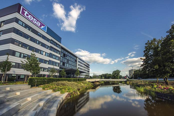 Die Firmenzentrale. Fotos: Tesa Die Firmenzentrale. Fotos: Tesa