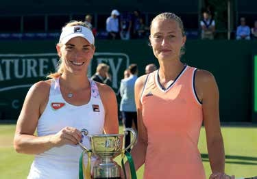 Timea Babos (l.) und Kristina Mladenovic beendeten die Saison wie sie anfing, mit einem Sieg. Im Januar gewannen die beiden die Australian Open und jetzt das Tour Final. Foto: Jürgen Hasenkopf Timea Babos (l.) und Kristina Mladenovic beendeten die Saison wie sie anfing, mit einem Sieg. Im Januar gewannen die beiden die Australian Open und jetzt das Tour Final. Foto: Jürgen Hasenkopf