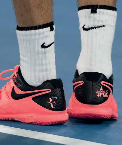 VIP Tickets: Wem gehören die Schuhe und was bedeutet die 5 ? (Foto: J. Hasenkopf) VIP Tickets: Wem gehören die Schuhe und was bedeutet die 5 ? (Foto: J. Hasenkopf)