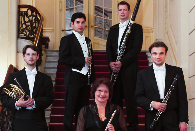 Das Bläserquintett Musique à Vent spielt im Jenisch Haus