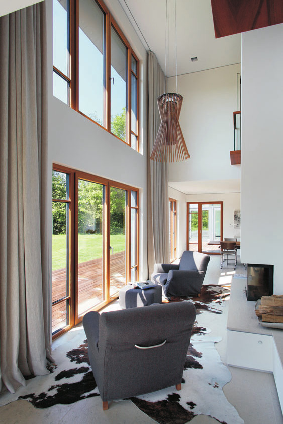 Modernes Design mit dem Südfenster AHF 105 S