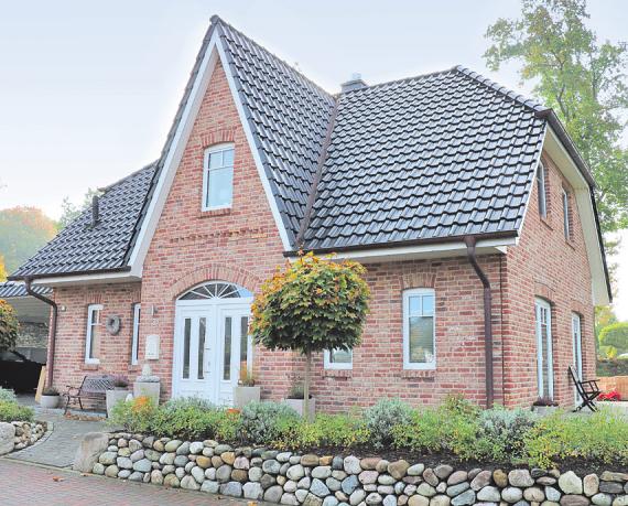 Solide gebaut und individuell gestaltet: Hier werden Bauherrenträume wahr Foto: Metishaus Solide gebaut und individuell gestaltet: Hier werden Bauherrenträume wahr Foto: Metishaus