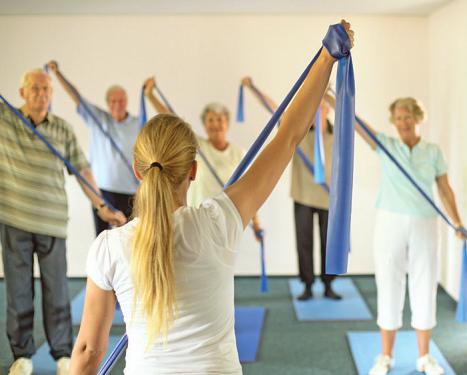 Macht in der Gruppe noch mehr Spaß: Der Gymnastikkurs im Rosenhof Ahrensburg. Macht in der Gruppe noch mehr Spaß: Der Gymnastikkurs im Rosenhof Ahrensburg.