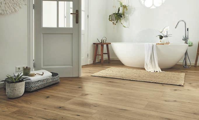 Der wasserresistente PVC-Boden in Holzoptik gibt jedem Bad einen wohnlichen Charakter Foto: Meisterwerke Der wasserresistente PVC-Boden in Holzoptik gibt jedem Bad einen wohnlichen Charakter Foto: Meisterwerke