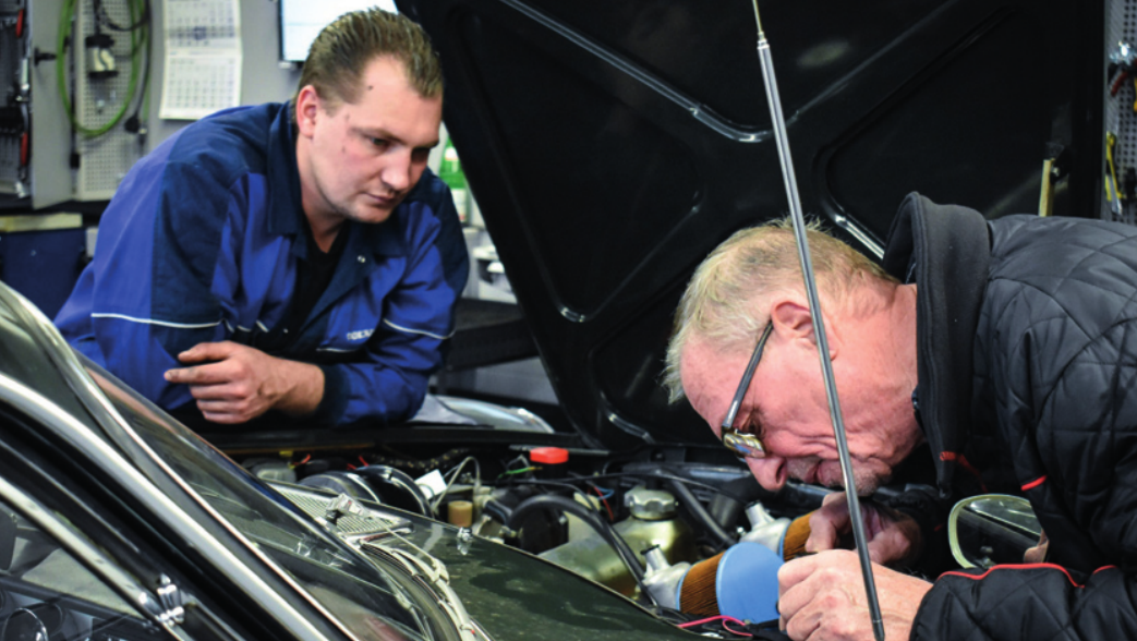 Der Vorteil der „alten Schätzchen“: hier kann noch ohne großen elektronischen Aufwand jedes Wehwechen wieder instand gesetzt werden Der Vorteil der „alten Schätzchen“: hier kann noch ohne großen elektronischen Aufwand jedes Wehwechen wieder instand gesetzt werden