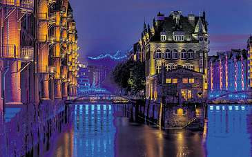 Mehr als hundert Objekte, auch in der Speicherstadt, werden in ein magischblaues Licht getaucht Mehr als hundert Objekte, auch in der Speicherstadt, werden in ein magischblaues Licht getaucht