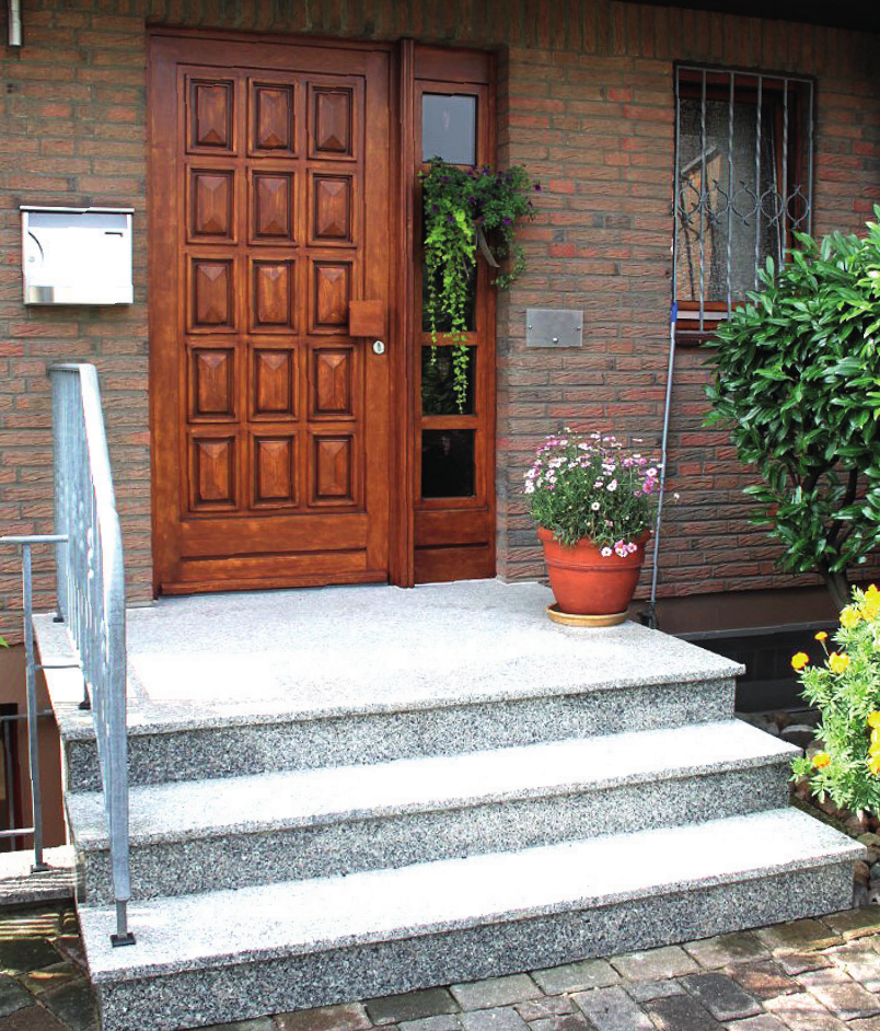 Wichtig für den Eingangsbereich: Diese Treppe trotzt dem Wetter, sieht einladend aus und lässt sich trittsicher steigen Wichtig für den Eingangsbereich: Diese Treppe trotzt dem Wetter, sieht einladend aus und lässt sich trittsicher steigen