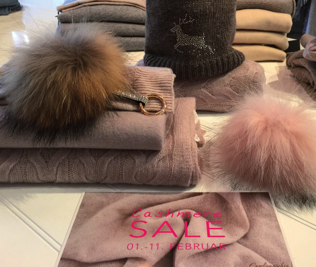 Feinste Cashmere Ware im Sale