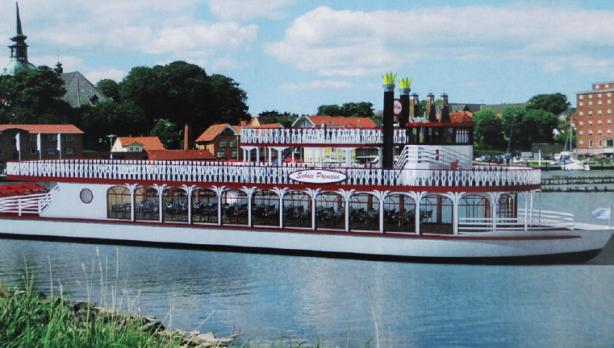 Die „Schlei Princess“ vor Heringszaun