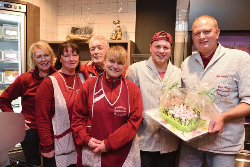 Anke Hübenbecker, Anette Henschel, Markus Gloe, Margit Heydorn, Patrick Schubert und Dirk Hübenbecker im gänzlich neu gestalteten Laden