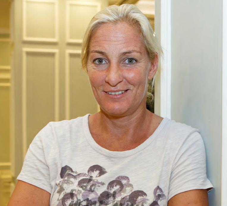 Head of Womens’s Tennis, Barbara Rittner schaute in der Verbandshalle vorbei. Foto Jürgen Hasenkopf Head of Womens’s Tennis, Barbara Rittner schaute in der Verbandshalle vorbei. Foto Jürgen Hasenkopf