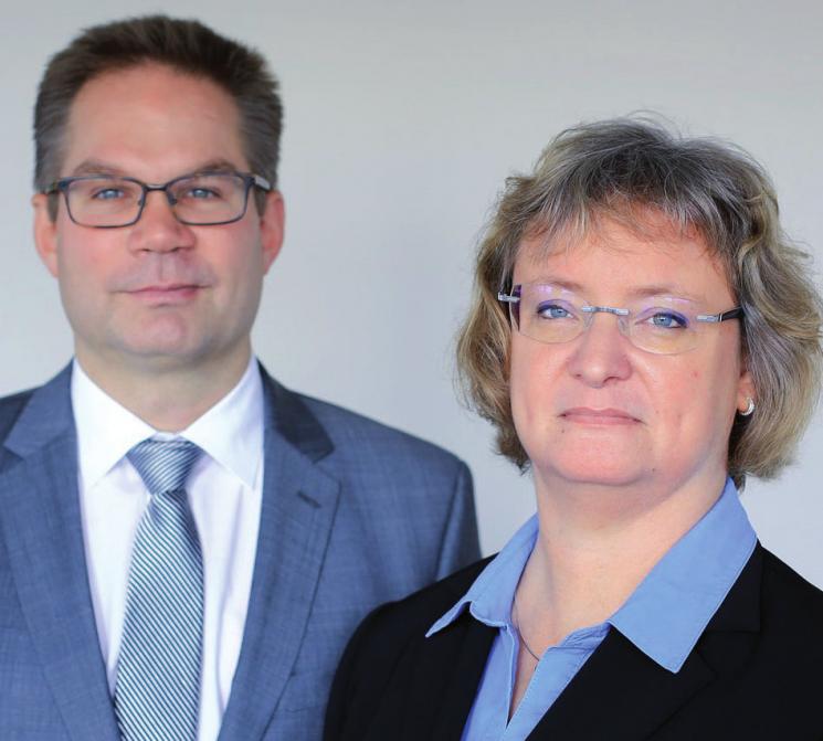 Carola Gerhardt und Marco Meyer, Steuerberater, Telefon 86 60 130