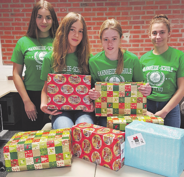 Das Projektteam der Hahnheide- Schule Trittau: Sina, Johanna, Celina und Sinah Das Projektteam der Hahnheide- Schule Trittau: Sina, Johanna, Celina und Sinah