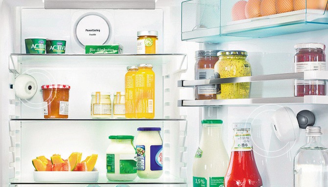 Mitunter sehr hilfreich, wenn man gerade im Supermarkt ist: Kameras im Kühlschrank schicken Bilder ans Smartphone – und schon weiß man, was noch fehlt Mitunter sehr hilfreich, wenn man gerade im Supermarkt ist: Kameras im Kühlschrank schicken Bilder ans Smartphone – und schon weiß man, was noch fehlt