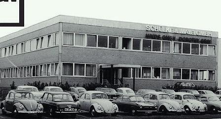 Foto nach der Einweihung des Standortes 1963 in Glashütte. Fotos: Schülke Foto nach der Einweihung des Standortes 1963 in Glashütte. Fotos: Schülke