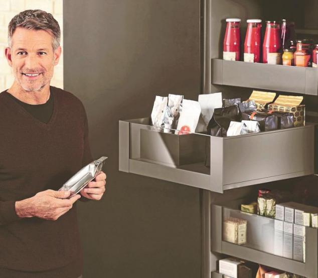 So ordentlich sieht es wohl nur in wenigen Küchen aus. aber die Stauräume und Schubladensysteme moderner Küchen bieten einfach Ordnung, die Spaß macht. Foto:AMK So ordentlich sieht es wohl nur in wenigen Küchen aus. aber die Stauräume und Schubladensysteme moderner Küchen bieten einfach Ordnung, die Spaß macht. Foto:AMK