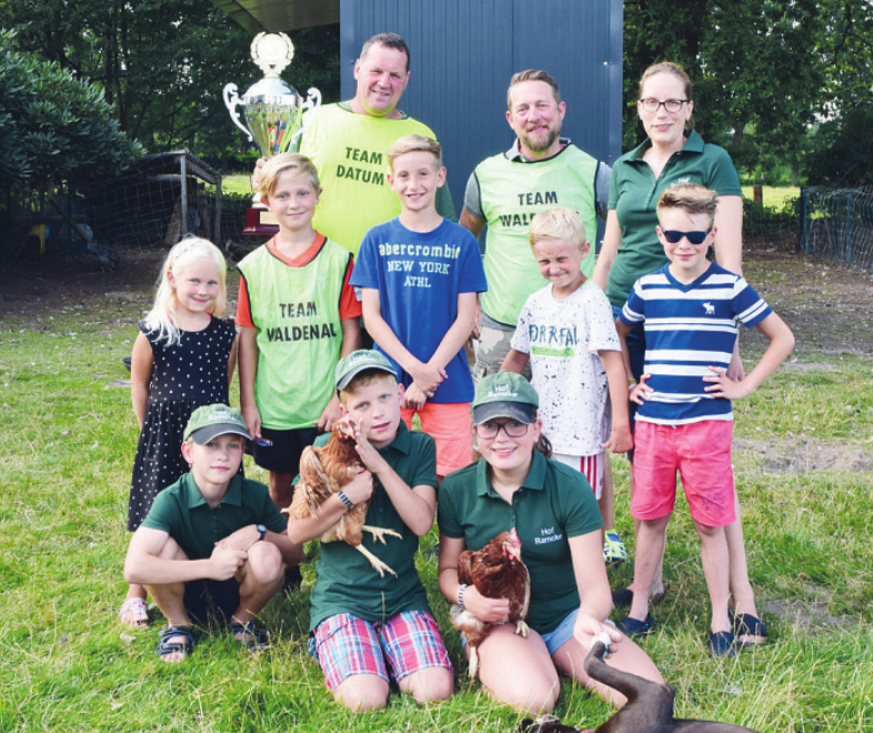 Sie alle sind dabei und freuen sich auf das Hoffest bei Ramckes mit viel Spielspaß für Kinder, den Wa-Da-Cup der Ortsteile Waldenau und Datum sowie einen Blick hinter die Stalltüren des Hofes an der Datumer Chaussee Foto: Klein Sie alle sind dabei und freuen sich auf das Hoffest bei Ramckes mit viel Spielspaß für Kinder, den Wa-Da-Cup der Ortsteile Waldenau und Datum sowie einen Blick hinter die Stalltüren des Hofes an der Datumer Chaussee Foto: Klein