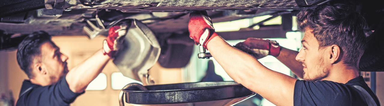 Bei den Jungs nach wie vor die Nummer eins auf der Liste der häufigsten Ausbildungsberufe: Kfz-Mechatroniker. Foto:Nejron/Shutterstock Bei den Jungs nach wie vor die Nummer eins auf der Liste der häufigsten Ausbildungsberufe: Kfz-Mechatroniker. Foto:Nejron/Shutterstock