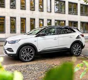 Der Grandland X Hybrid 4. FOTO: HERSTELLER Der Grandland X Hybrid 4. FOTO: HERSTELLER