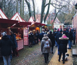 Adventsmarkt auf der Schlossinsel Foto: Holz Adventsmarkt auf der Schlossinsel Foto: Holz
