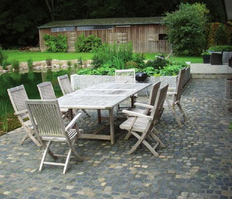 Gepflasterte Terrasse