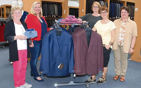 Das kompetente Beraterteam bei Tatex sorgt für den optimalen Look bei Damen und Herren Foto: Tina Jordan Das kompetente Beraterteam bei Tatex sorgt für den optimalen Look bei Damen und Herren Foto: Tina Jordan