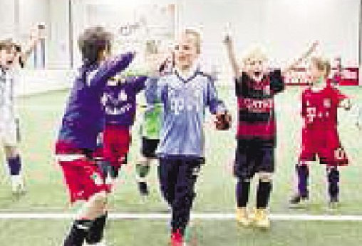 Im Torneum können Kinder auch im Winter Fußball spielen Foto: Gubby Design Im Torneum können Kinder auch im Winter Fußball spielen Foto: Gubby Design