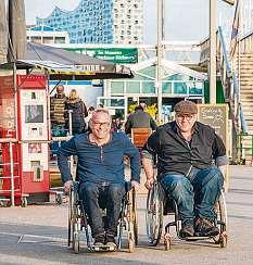 Mit dem Hamburger Inklusionspreis vergibt die Stadt einen Preis an Unternehmen, die sich in besonderer Weise für behinderte Menschen engagieren Mit dem Hamburger Inklusionspreis vergibt die Stadt einen Preis an Unternehmen, die sich in besonderer Weise für behinderte Menschen engagieren