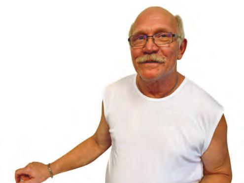 Freude bei der „Arbeit“: Chorleiter Peter Runck kümmert sich ehrenamtlich um insgesamt drei Chöre Foto: cc Freude bei der „Arbeit“: Chorleiter Peter Runck kümmert sich ehrenamtlich um insgesamt drei Chöre Foto: cc