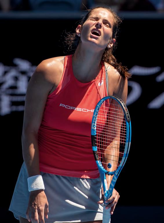 Julia Görges kam mit dem Erfolg von Auckland voller Selbstvertrauen nach Melbourne. Dann schlugen wieder die Klimaanlagen zu, aus in Runde 1 gegen Danielle Collins mit der Erkältung vom letzten Jahr. Foto: Jürgen Hasenkopf Julia Görges kam mit dem Erfolg von Auckland voller Selbstvertrauen nach Melbourne. Dann schlugen wieder die Klimaanlagen zu, aus in Runde 1 gegen Danielle Collins mit der Erkältung vom letzten Jahr. Foto: Jürgen Hasenkopf
