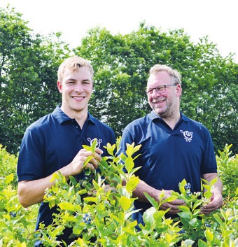 Hans-Jörg Fölster (r.) und Hendrik Fölster Hans-Jörg Fölster (r.) und Hendrik Fölster