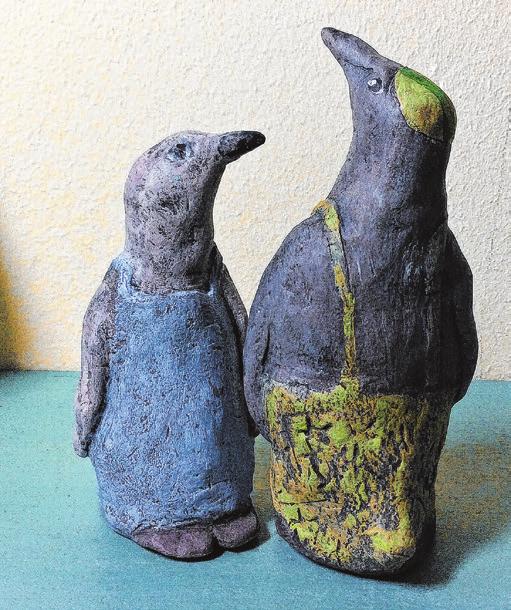 Pinguine aus der Werkstatt von K.C.Wenzel Plastiken + ObjekteFoto: Goldbekhaus Pinguine aus der Werkstatt von K.C.Wenzel Plastiken + ObjekteFoto: Goldbekhaus
