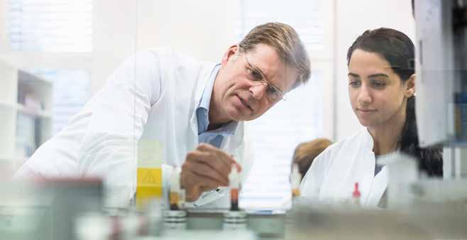 Die Untersuchung der Blutproben im Labor liefert häufig entscheidende Hinweise für die Diagnostik Die Untersuchung der Blutproben im Labor liefert häufig entscheidende Hinweise für die Diagnostik