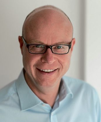 Jan-Martin Pape informiert über Umbaumöglichkeiten zur Barrierefreiheit in den eigenen vier Wänden  Foto: Nicole Bartels Jan-Martin Pape informiert über Umbaumöglichkeiten zur Barrierefreiheit in den eigenen vier Wänden  Foto: Nicole Bartels