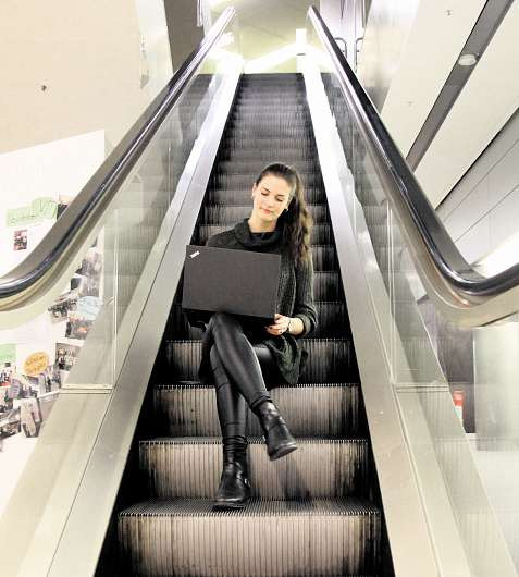 Die neu entwickelte Ausbildung für E-Commerce-Kaufleute startet im nächsten Jahr HF/Otto PR Die neu entwickelte Ausbildung für E-Commerce-Kaufleute startet im nächsten Jahr HF/Otto PR