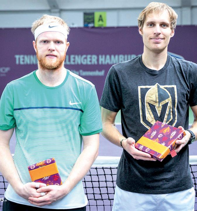 Finale Herren Einzel: Dominik Bartels (r.) gewinnt gegen Leonard von Hindte. Matchfotos.de Mathias Schulz Finale Herren Einzel: Dominik Bartels (r.) gewinnt gegen Leonard von Hindte. Matchfotos.de Mathias Schulz