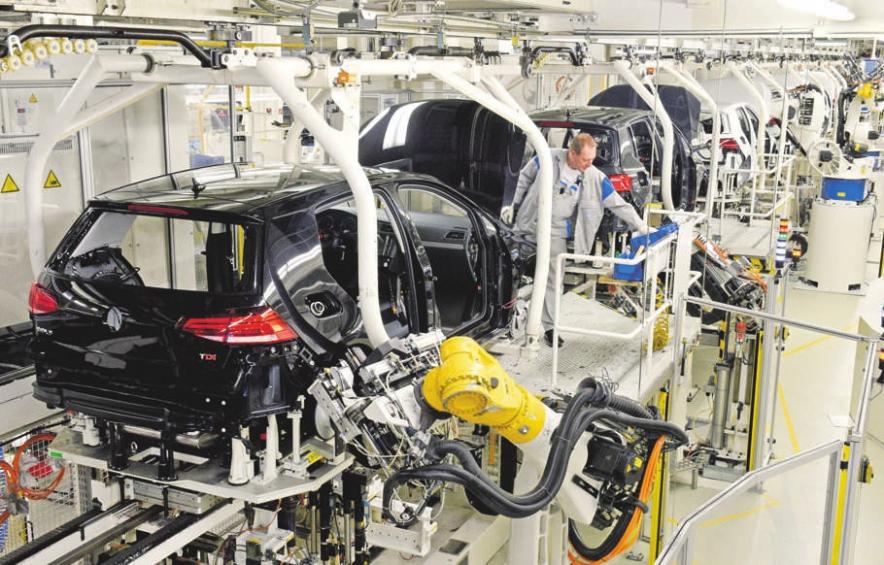 Unter Studenten ist die Gunst für die Automobilindustrie als Arbeitgeber deutlich gesunken, bei Schülern nur ein bisschen. Foto: Jensen Unter Studenten ist die Gunst für die Automobilindustrie als Arbeitgeber deutlich gesunken, bei Schülern nur ein bisschen. Foto: Jensen