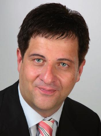 Harnald Henze, Wirtschaftsprüfer und Steuerberater,Telefon 688 77 21-0